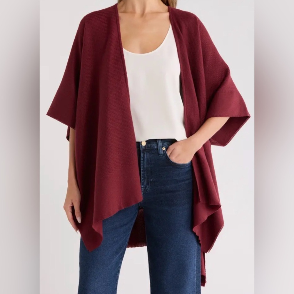 BNWT Vince Camuto Rich Burgundy Topper